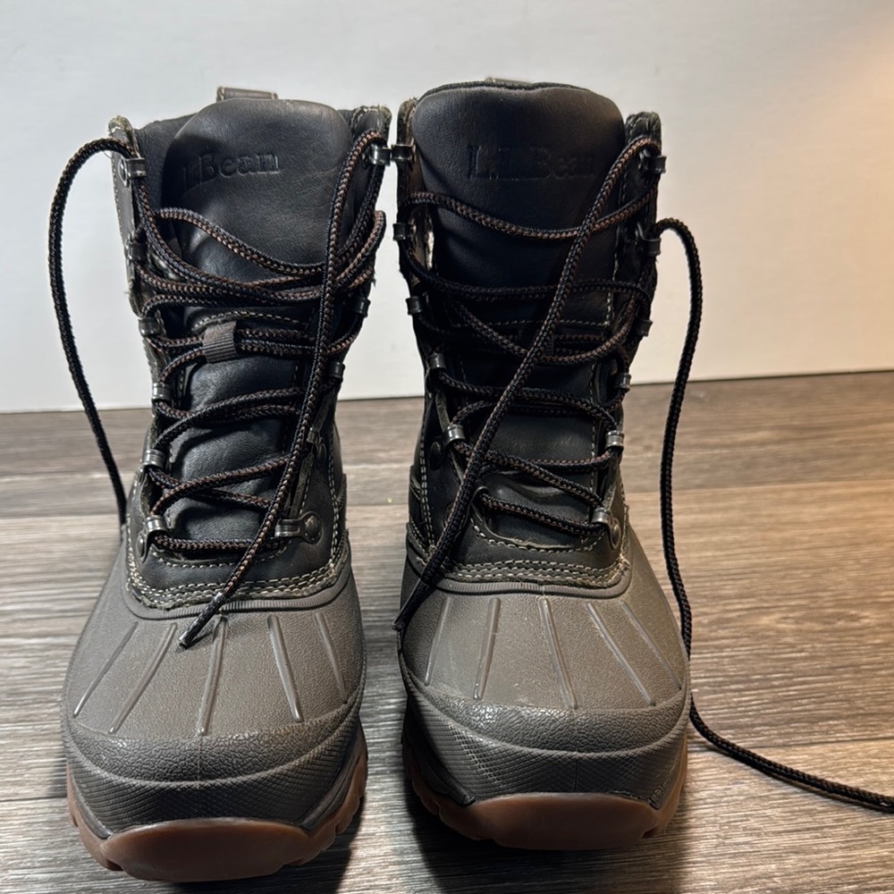 L.L. Bean Brown Winter Boots men’s size 8 (b197)